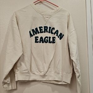 American Eagle Cream Sweatshirt